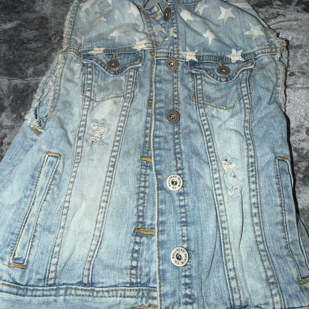 Bullhead Light Blue Star-Print Denim Vest